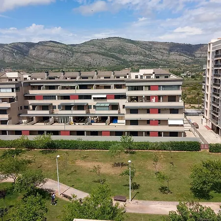 Yolimar Oropesa 3000 公寓